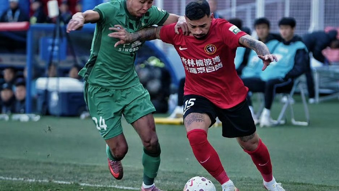 2-1告负：辽宁铁人击碎国安招牌，300万奖金化为